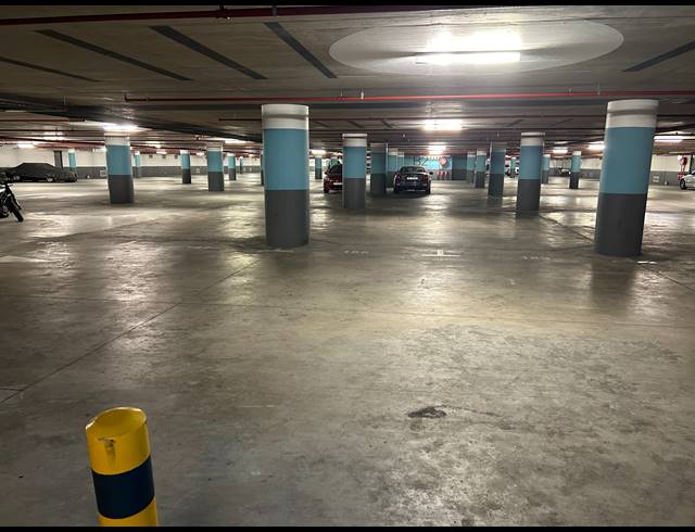 114M² BUILDING TO LET IN FORESHORE